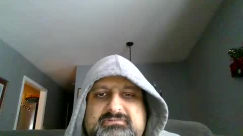 Snapshot of sirmike80 chatting on 25, 12, 2024 SirMike80 online show from 25, 12, 2024