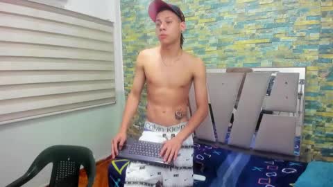 SIR RYANT online show from 1, 2, 2025