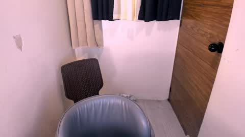 sissycumdumpster_goldey online show from 11, 5, 2026