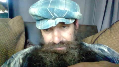 sitonmybeardxxx online show from 9, 5, 2026