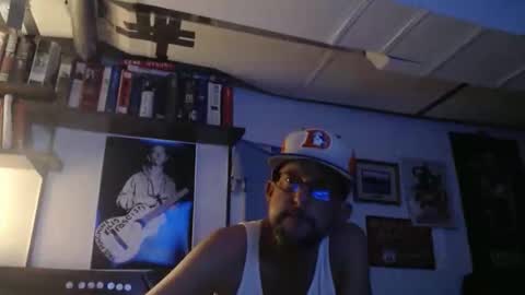 Snapshot of situationallefty chatting on 30, 11, 2025 Situational Lefty online show from 30, 11, 2025