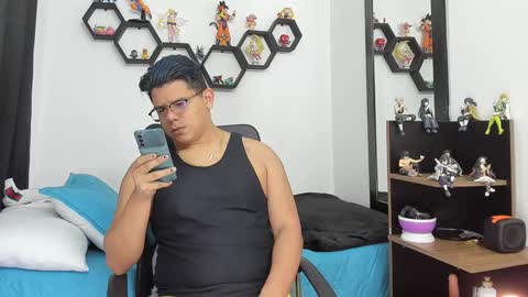 Siul Thompson online show from 4, 2, 2025