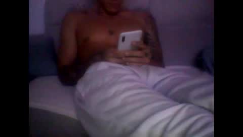 Snapshot of skater19xxx chatting on 28, 1, 2025 miguel online show from 28, 1, 2025