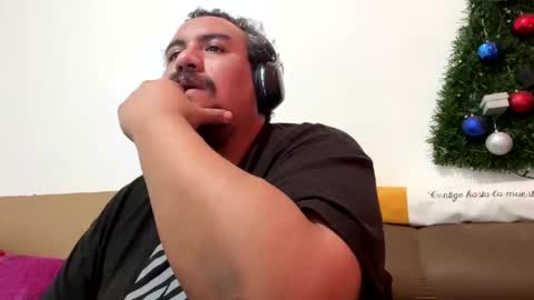 Snapshot of skinhell chatting on 19, 1, 2025 Elias online show from 19, 1, 2025