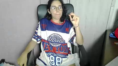 Snapshot of skinny333x chatting on 29, 7, 2026 skinny333x online show from 29, 7, 2026