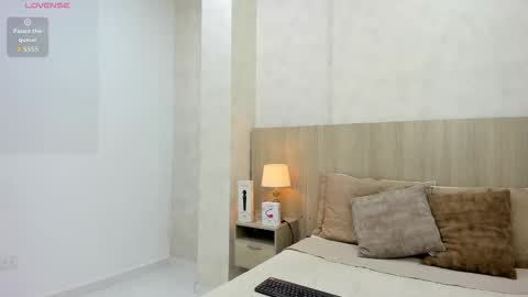 Snapshot of skinny_lilly chatting on 29, 11, 2025 lilly online show from 29, 11, 2025