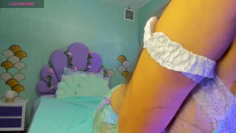   online show from 1, 2, 2025
