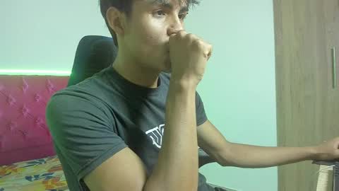 Snapshot of skinny_sam23 chatting on 18, 4, 2026 sam online show from 18, 4, 2026