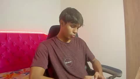 Snapshot of skinny_sam23 chatting on 22, 4, 2026 sam online show from 22, 4, 2026