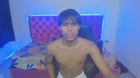 Snapshot of skinny_sam23 chatting on 24, 5, 2026 sam online show from 24, 5, 2026