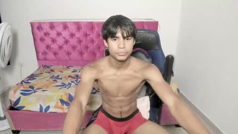Snapshot of skinny_sam23 chatting on 5, 6, 2026 sam online show from 5, 6, 2026