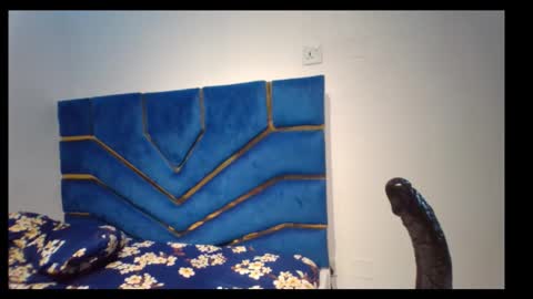 skinnyasssexyboobs online show from 26, 11, 2025