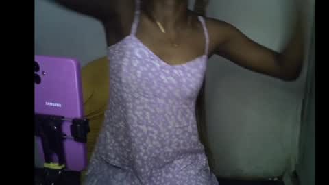 Linda independent model online show from 19, 4, 2026