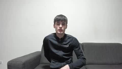 skinnyguywithbigd online show from 1, 1, 2025