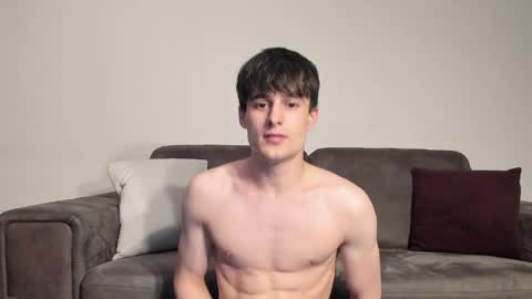 Snapshot of skinnyguywithbigd chatting on 20, 4, 2026 skinnyguywithbigd online show from 20, 4, 2026