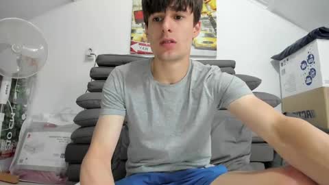 Snapshot of skinnyguywithbigd chatting on 14, 5, 2026 skinnyguywithbigd online show from 14, 5, 2026
