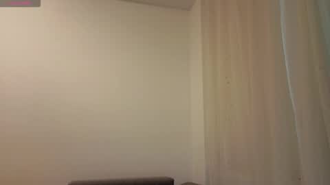 Snapshot of skinnymode chatting on 23, 10, 2025 SkinnyMode online show from 23, 10, 2025