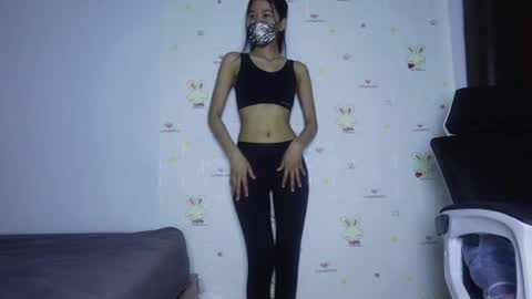skinnythai4u online show from 3, 5, 2026