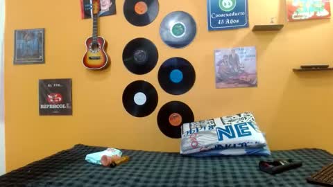 Snapshot of skinnyverus18 chatting on 1, 11, 2025 VERUS online show from 1, 11, 2025