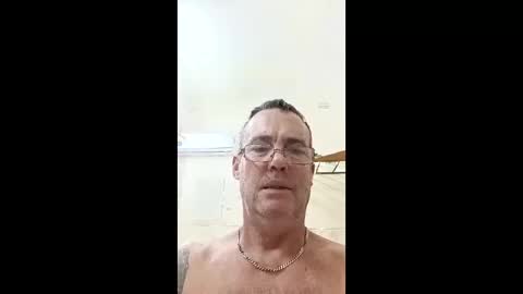 Snapshot of skip1975 chatting on 16, 5, 2026 skip1975 online show from 16, 5, 2026