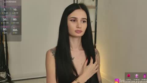 Snapshot of sky011fall chatting on 17, 5, 2026 Eliza online show from 17, 5, 2026