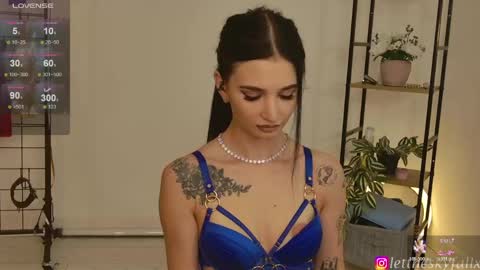 Snapshot of sky011fall chatting on 29, 5, 2026 Eliza online show from 29, 5, 2026