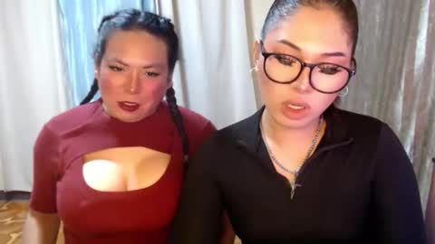 Snapshot of sky_fox_sweetxx chatting on 22, 10, 2025 online show from 22, 10, 2025
