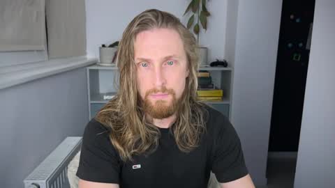 Snapshot of sky_guy25 chatting on 30, 10, 2025 sky_guy25 online show from 30, 10, 2025