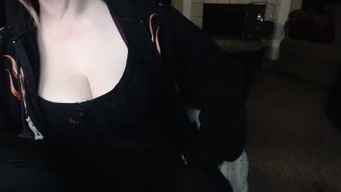 SKYLE   online show from 11, 3, 2026