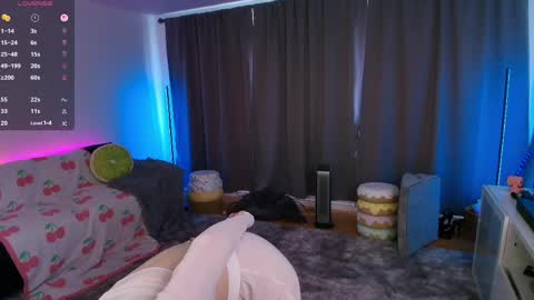 Skye Watson online show from 14, 4, 2026