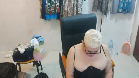 skylartgilf205565 online show from 16, 9, 2025