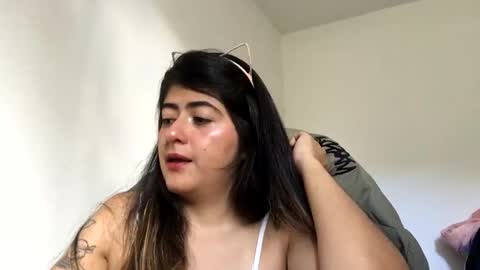 Skyler online show from 23, 4, 2026