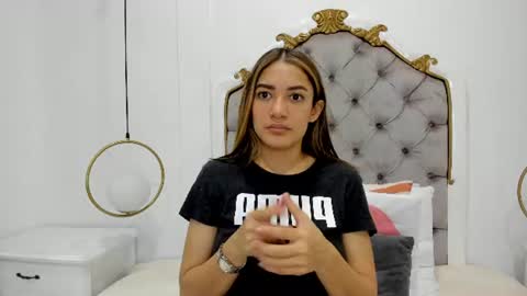 Snapshot of skylerwhite02 chatting on 18, 6, 2026 Skyler online show from 18, 6, 2026