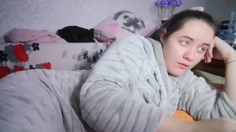 skyressie333 online show from 22, 2, 2025