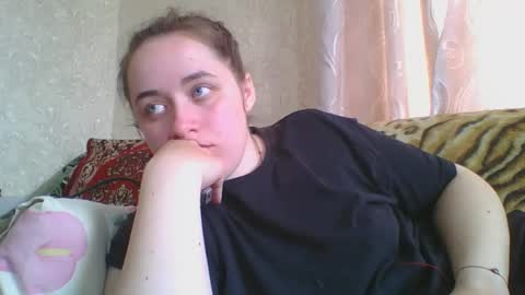 skyressie333 online show from 18, 4, 2026