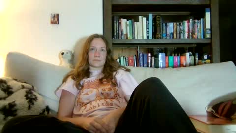 Snapshot of skywinters chatting on 23, 6, 2026 Sky Winters online show from 23, 6, 2026