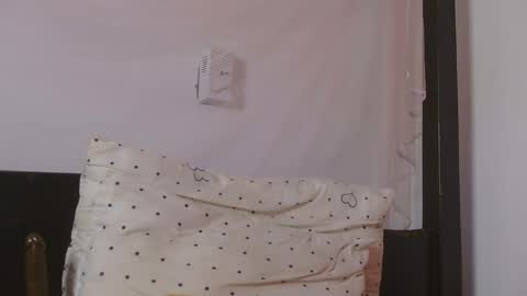 Snapshot of skyy_brown chatting on 28, 1, 2025 Bella online show from 28, 1, 2025