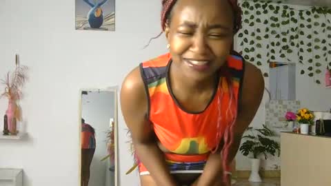 Snapshot of skyy_brown chatting on 27, 6, 2026 Bella online show from 27, 6, 2026