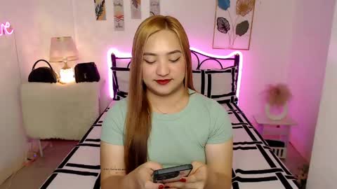 Snapshot of slave_amanda69 chatting on 4, 6, 2026 Queen Cyrine online show from 4, 6, 2026