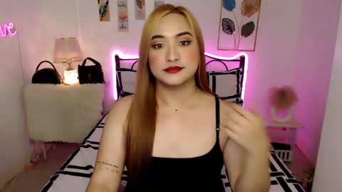 Snapshot of slave_amanda69 chatting on 9, 6, 2026 Queen Cyrine online show from 9, 6, 2026