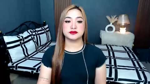 Snapshot of slave_amanda69 chatting on 5, 7, 2026 Queen Cyrine online show from 5, 7, 2026