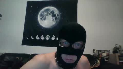 Snapshot of slaveforgodess chatting on 14, 10, 2025 slaveforgodess online show from 14, 10, 2025