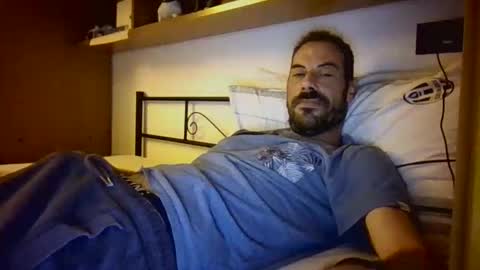 Snapshot of slevin1983 chatting on 19, 5, 2026 slevin online show from 19, 5, 2026