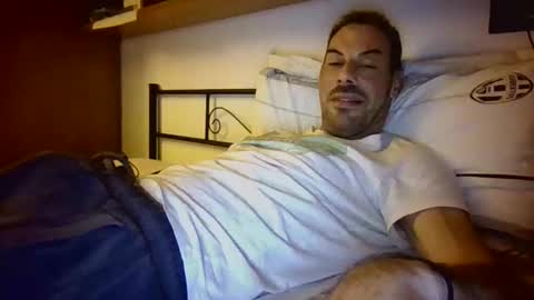 Snapshot of slevin1983 chatting on 22, 5, 2026 slevin online show from 22, 5, 2026