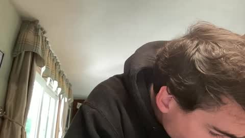 Snapshot of slickmass chatting on 16, 9, 2025 SlickMass online show from 16, 9, 2025