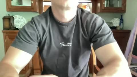 Snapshot of slickmass chatting on 16, 6, 2026 SlickMass online show from 16, 6, 2026
