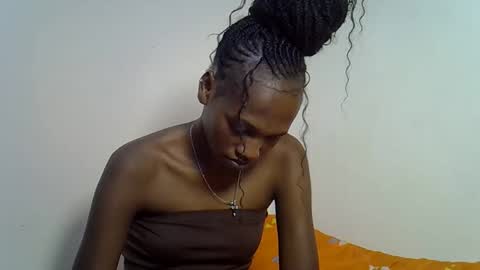 Snapshot of slim_shaddy01 chatting on 27, 11, 2025 slim shaddy01 online show from 27, 11, 2025