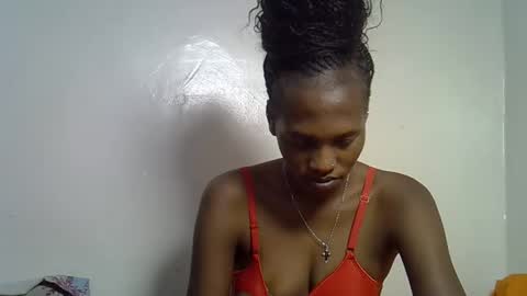 Snapshot of slim_shaddy01 chatting on 29, 11, 2025 slim shaddy01 online show from 29, 11, 2025