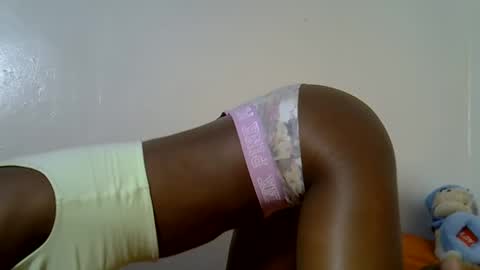 Snapshot of slim_shaddy01 chatting on 20, 12, 2025 slim shaddy01 online show from 20, 12, 2025