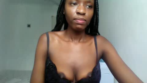 slimandthick1 online show from 23, 4, 2026